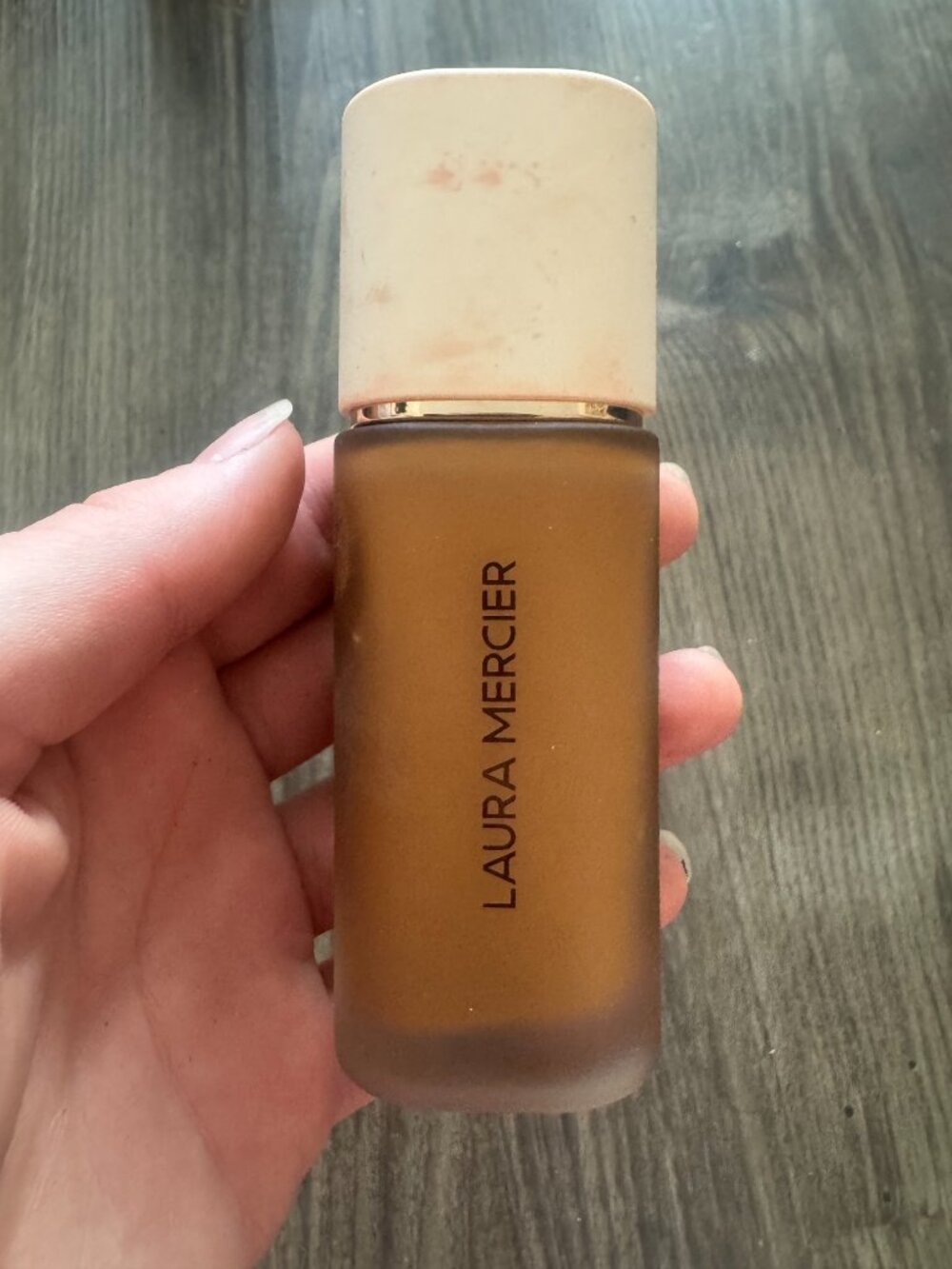 laura mercier foundation cardamon